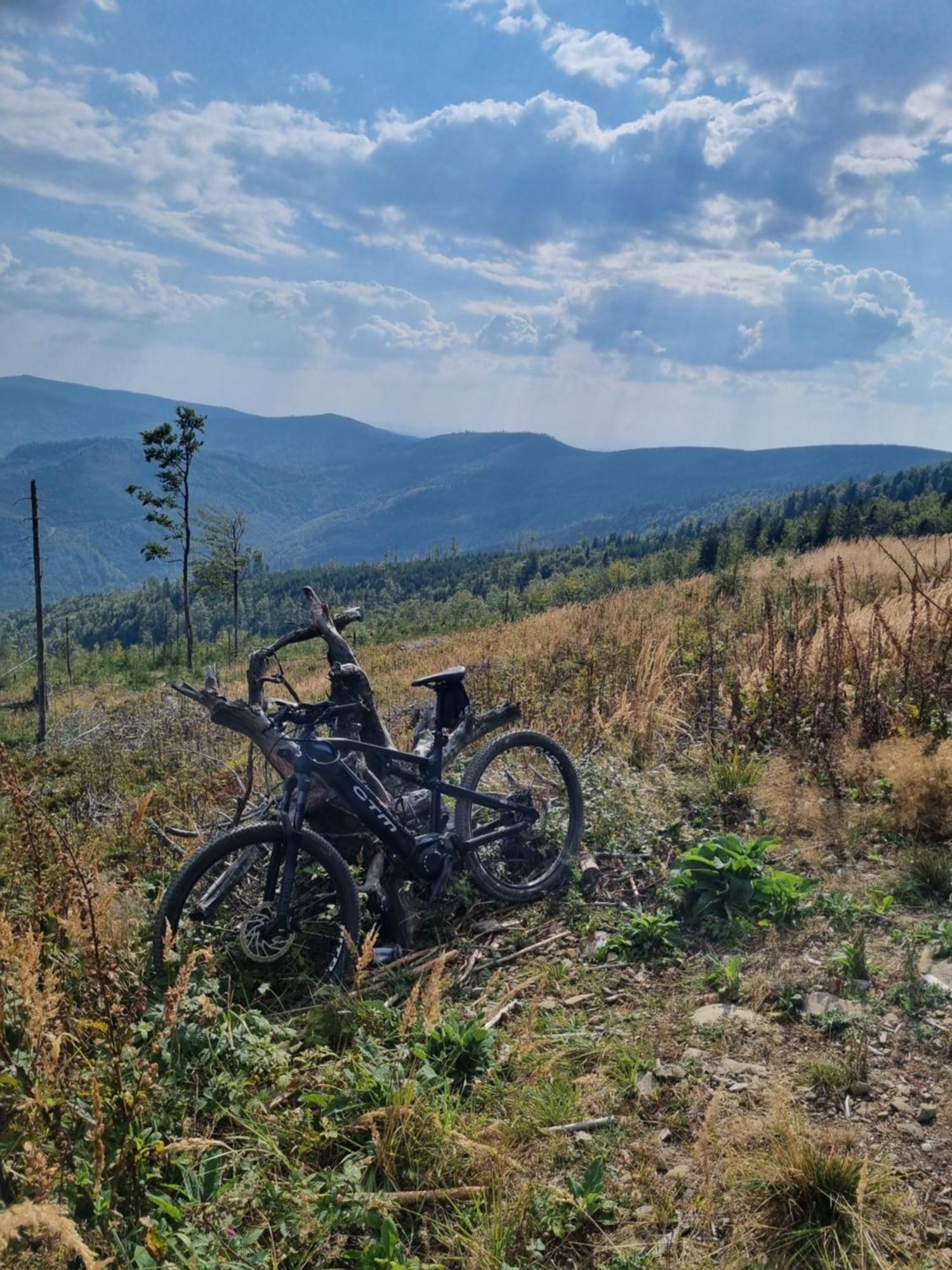 Apartament Elbrus Czyrna Szczyrk Wypozyczalnia Rowerow E-Bike Czyrna Szkola Narciarska & Wypozyczalnia Ski Serwis Exterior photo